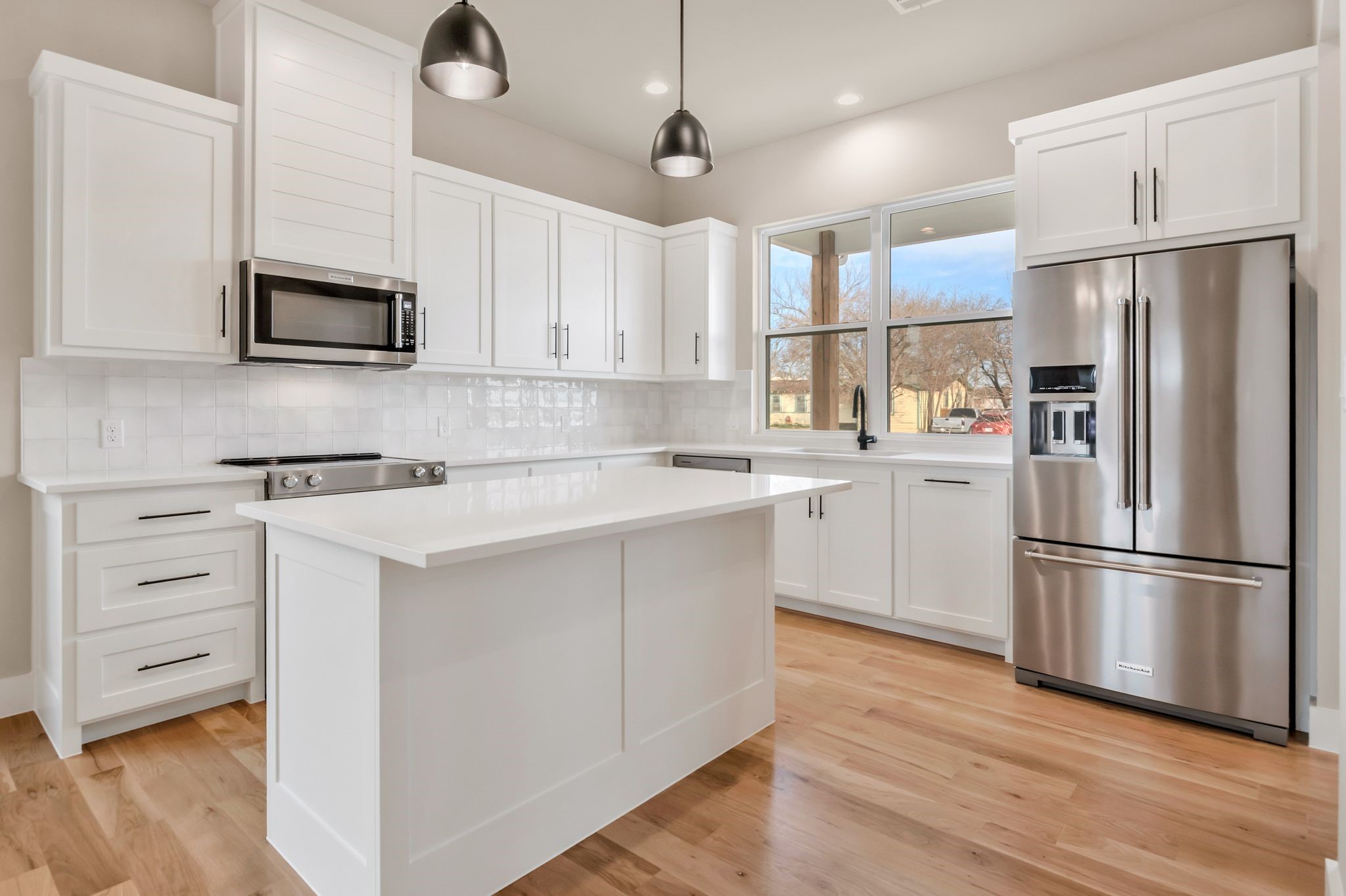 207 W 7th Street Justin TX 76247