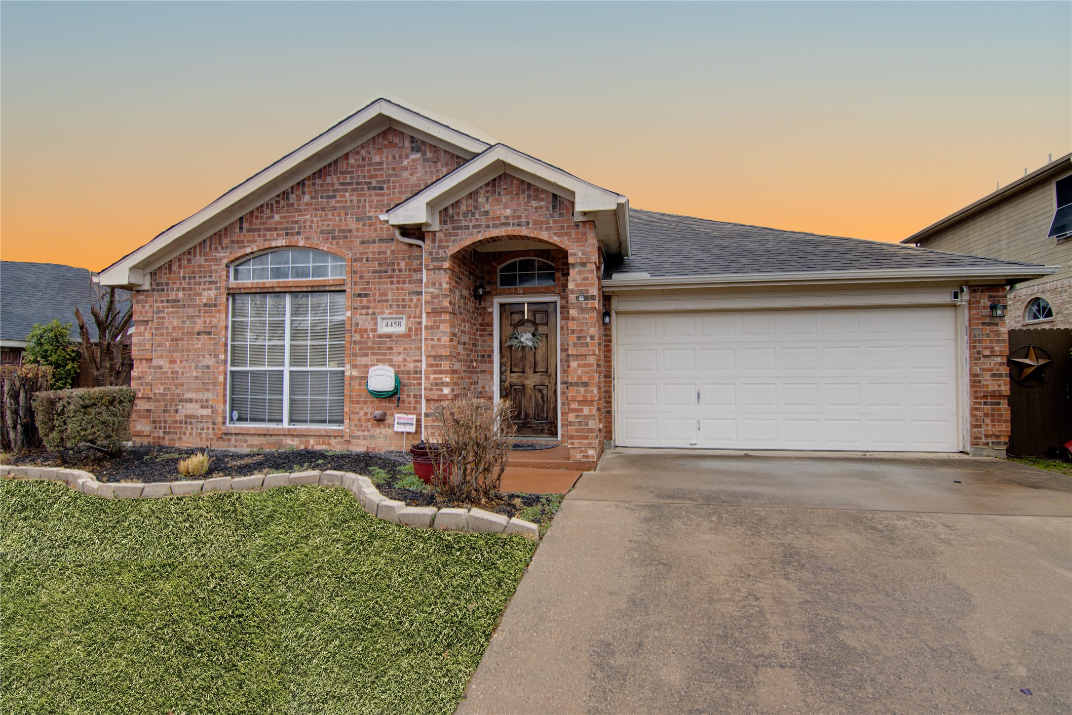4458 Seven Pines Drive Grand Prairie TX 75052