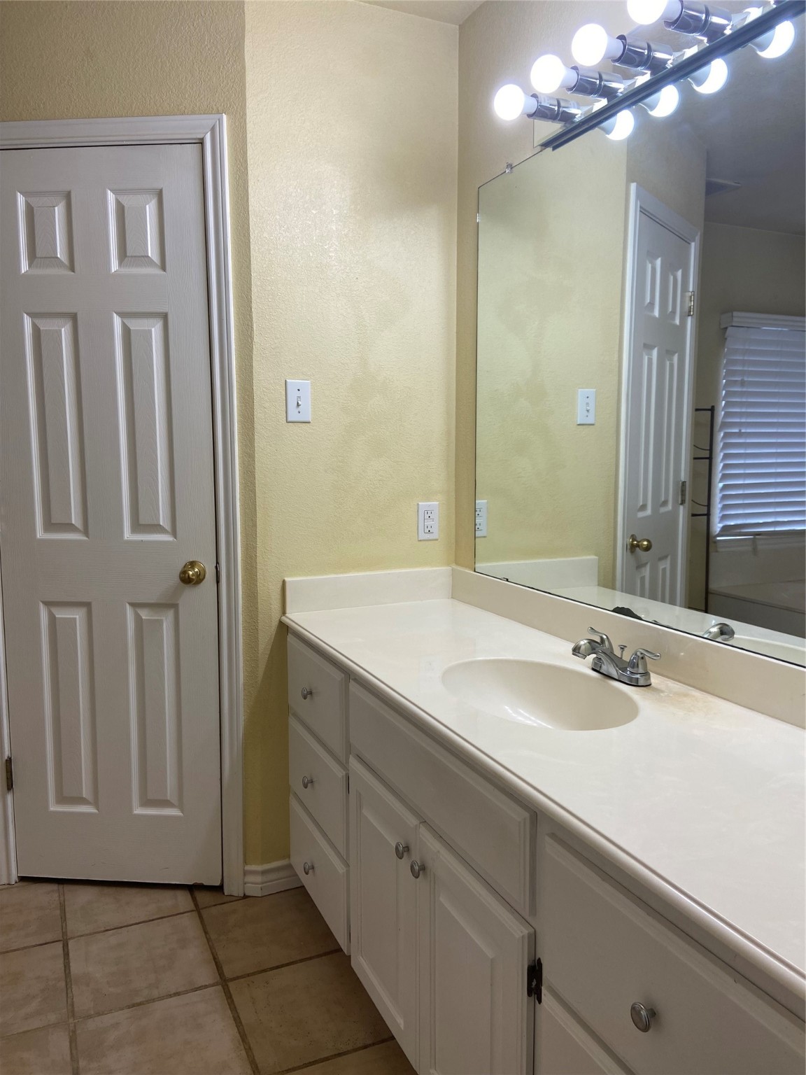 1102 N Main Street Leonard TX 75452