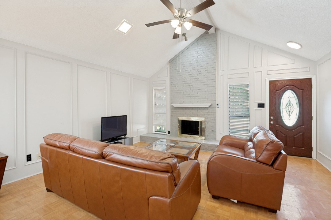 2013 Arles Lane Carrollton TX 75007
