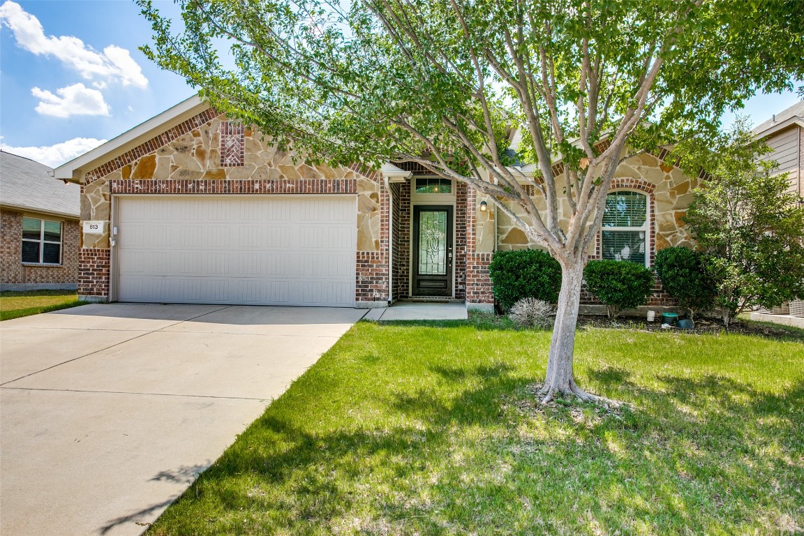 813 Graham Drive Burleson TX 76028