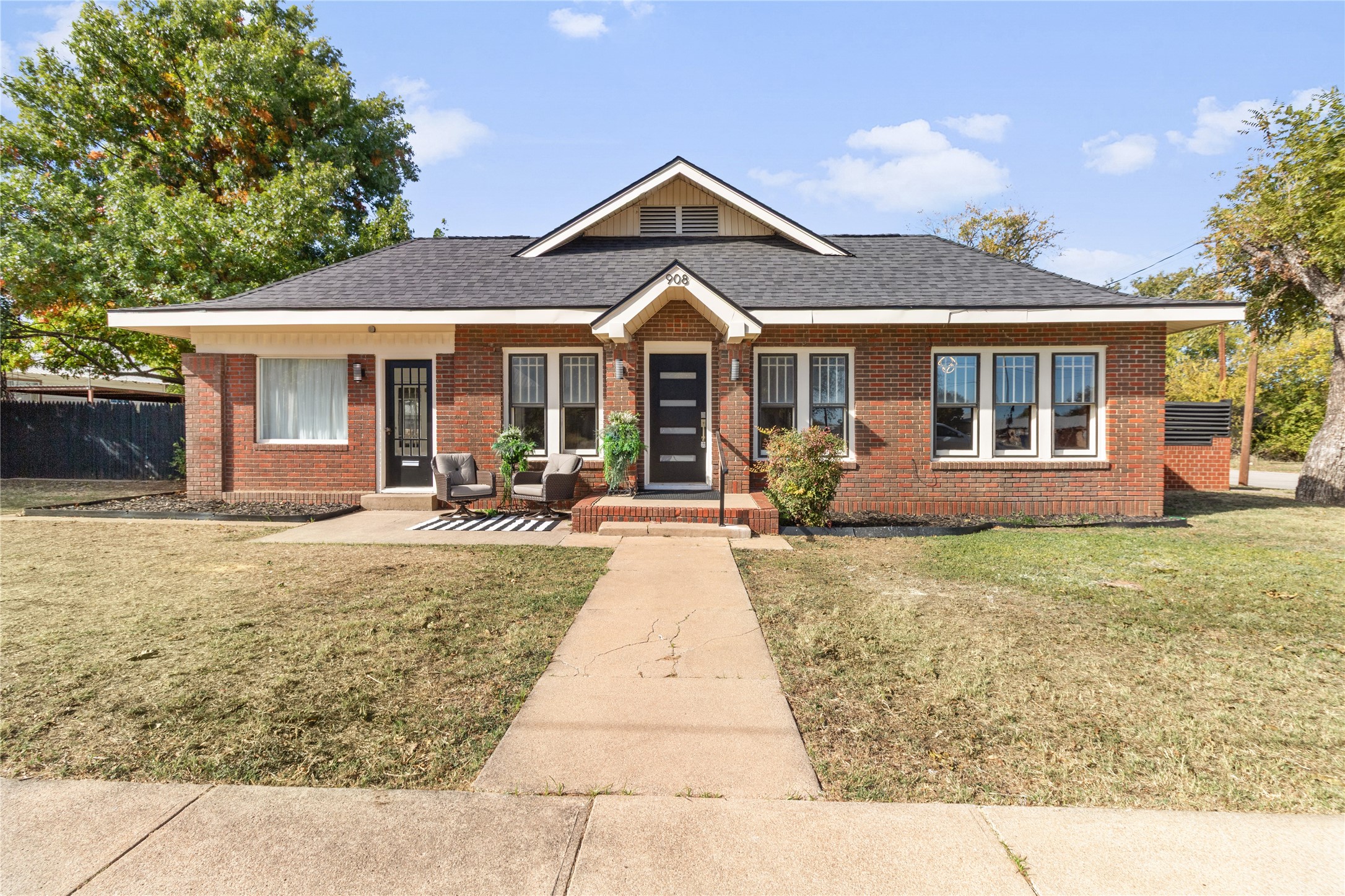908 S Colorado Street Coleman TX 76834