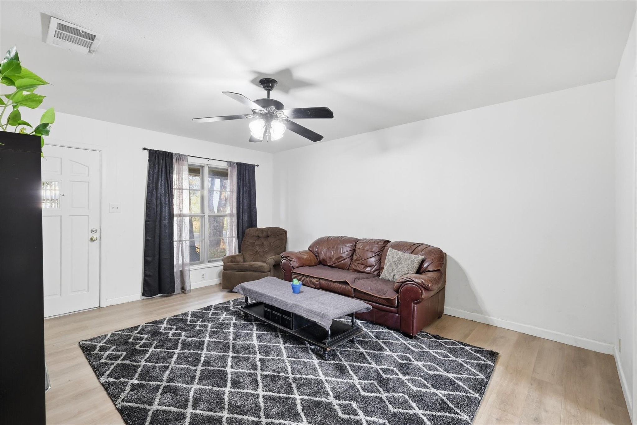 612 N 10th Street Sanger TX 76266