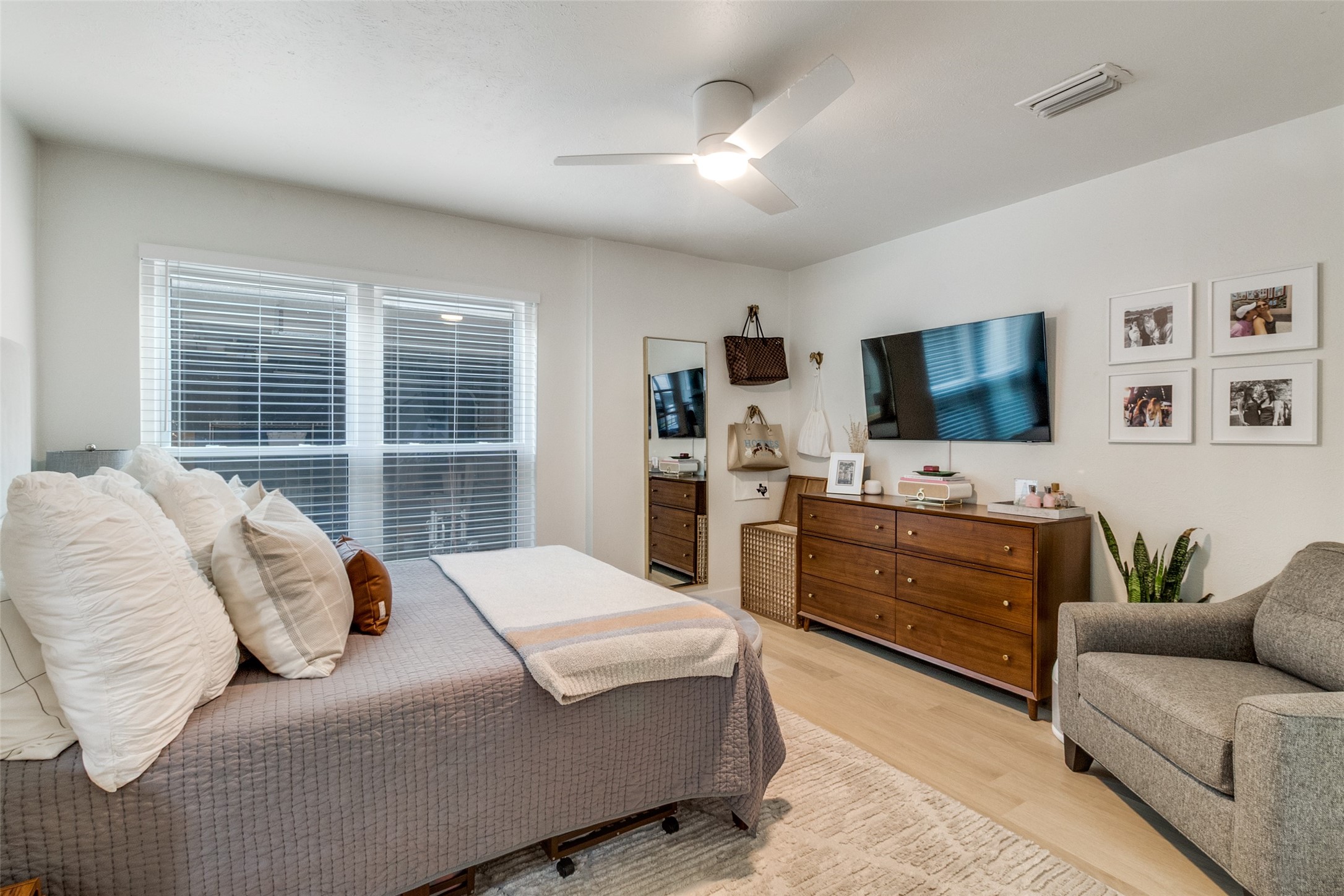 1417 Mccoy Street Dallas TX 75204