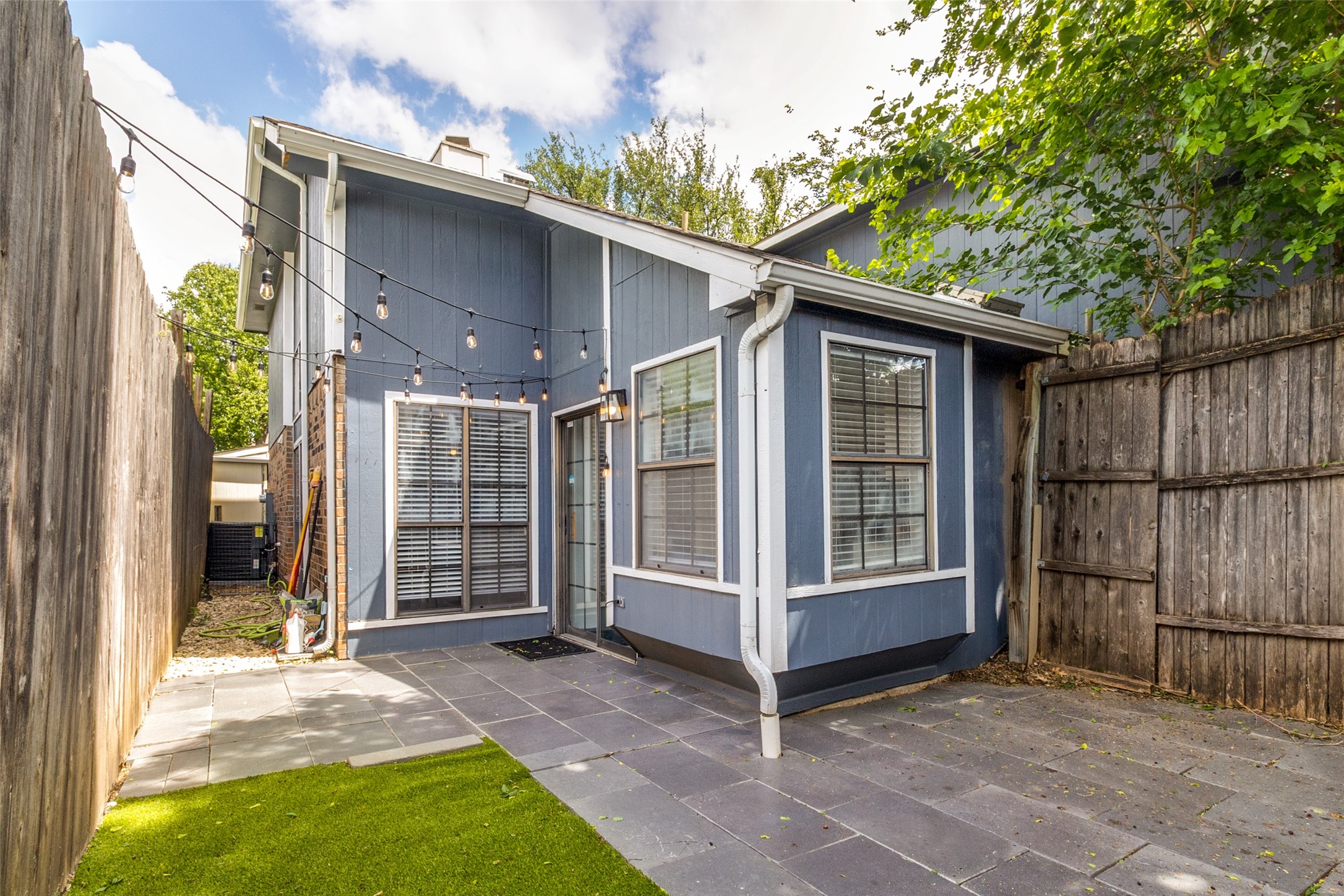 1417 Mccoy Street Dallas TX 75204