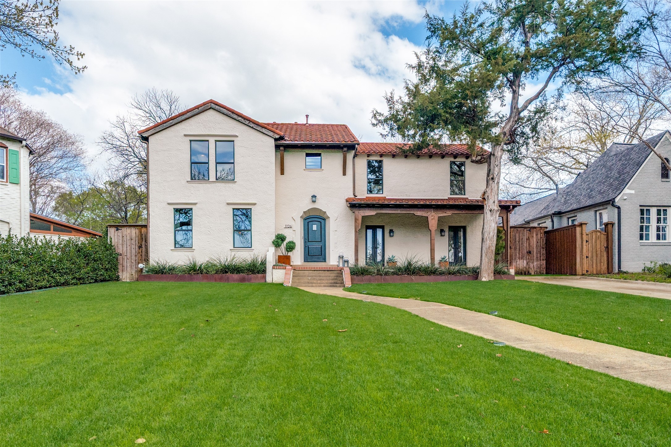 1126 Lausanne Avenue Dallas TX 75208