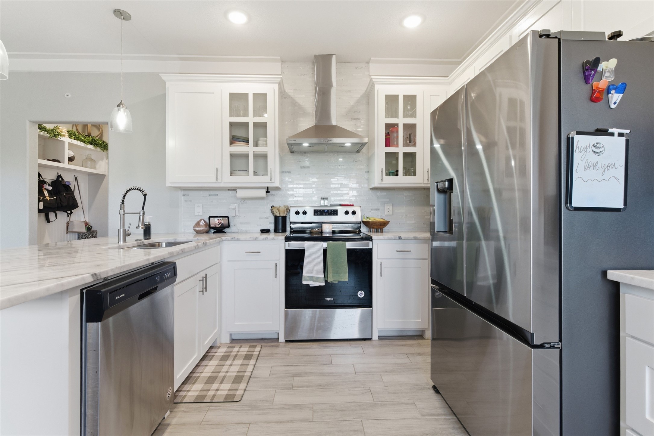 5708 Black Pine Granbury TX 76048