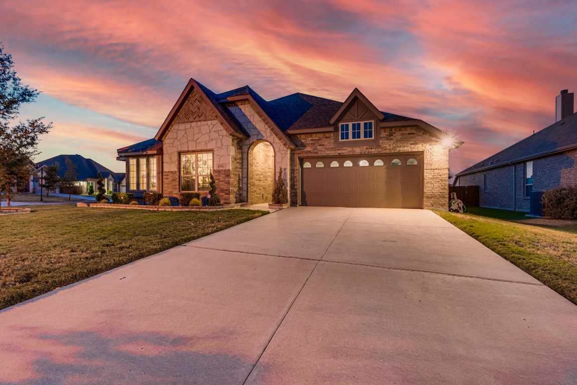1704 San Juan Waxahachie TX 75165