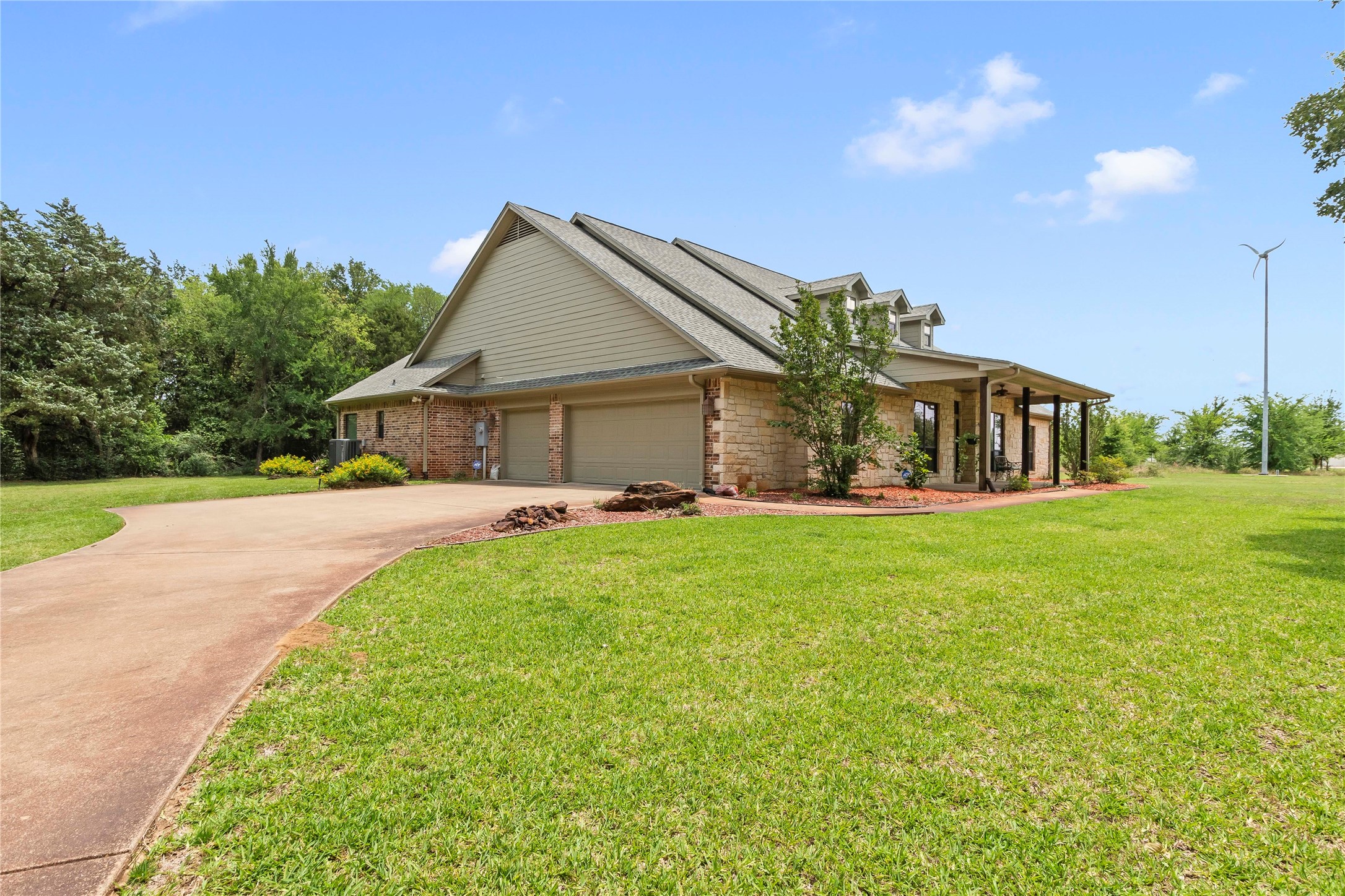 10226 Aaron Avenue Eustace TX 75124