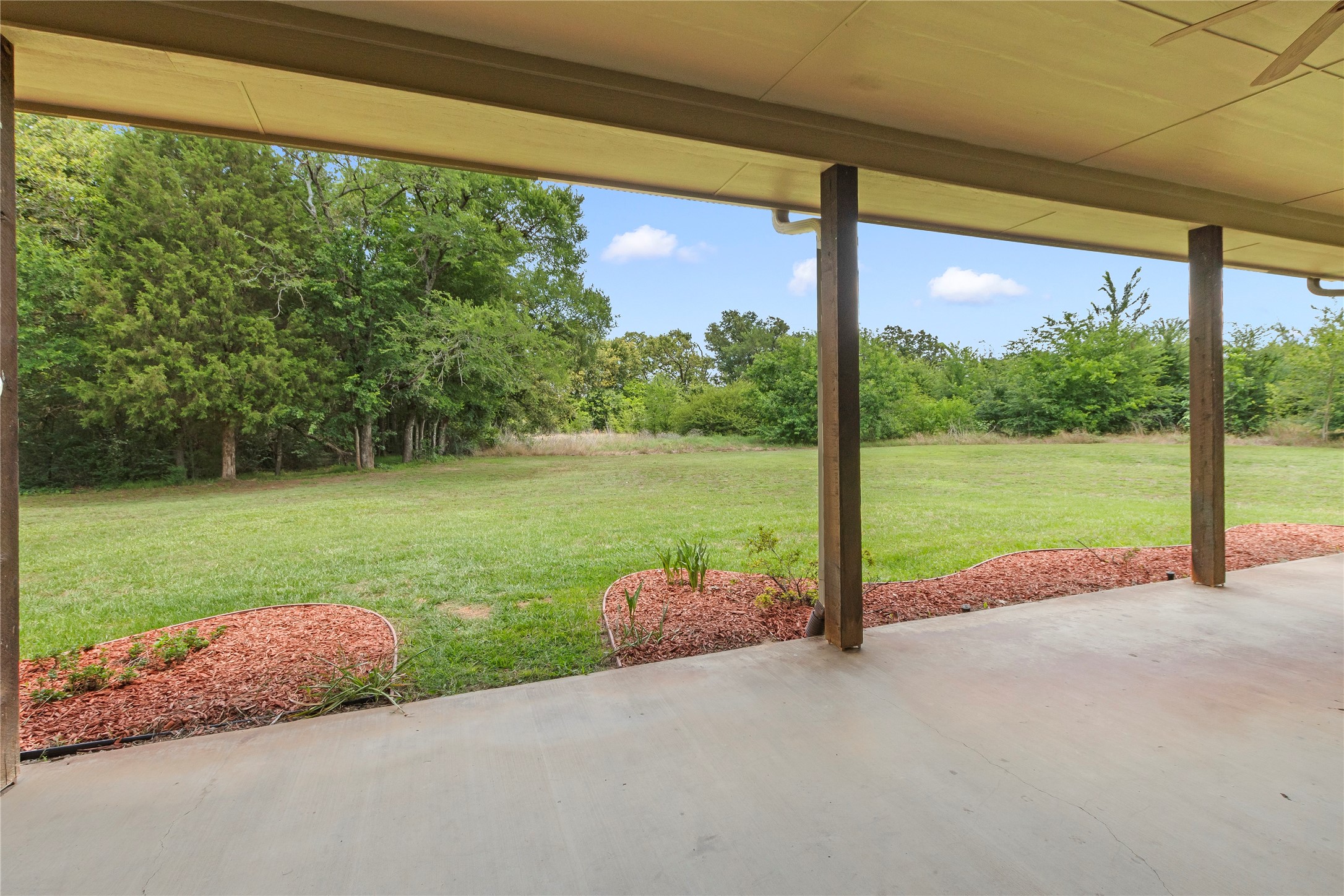 10226 Aaron Avenue Eustace TX 75124