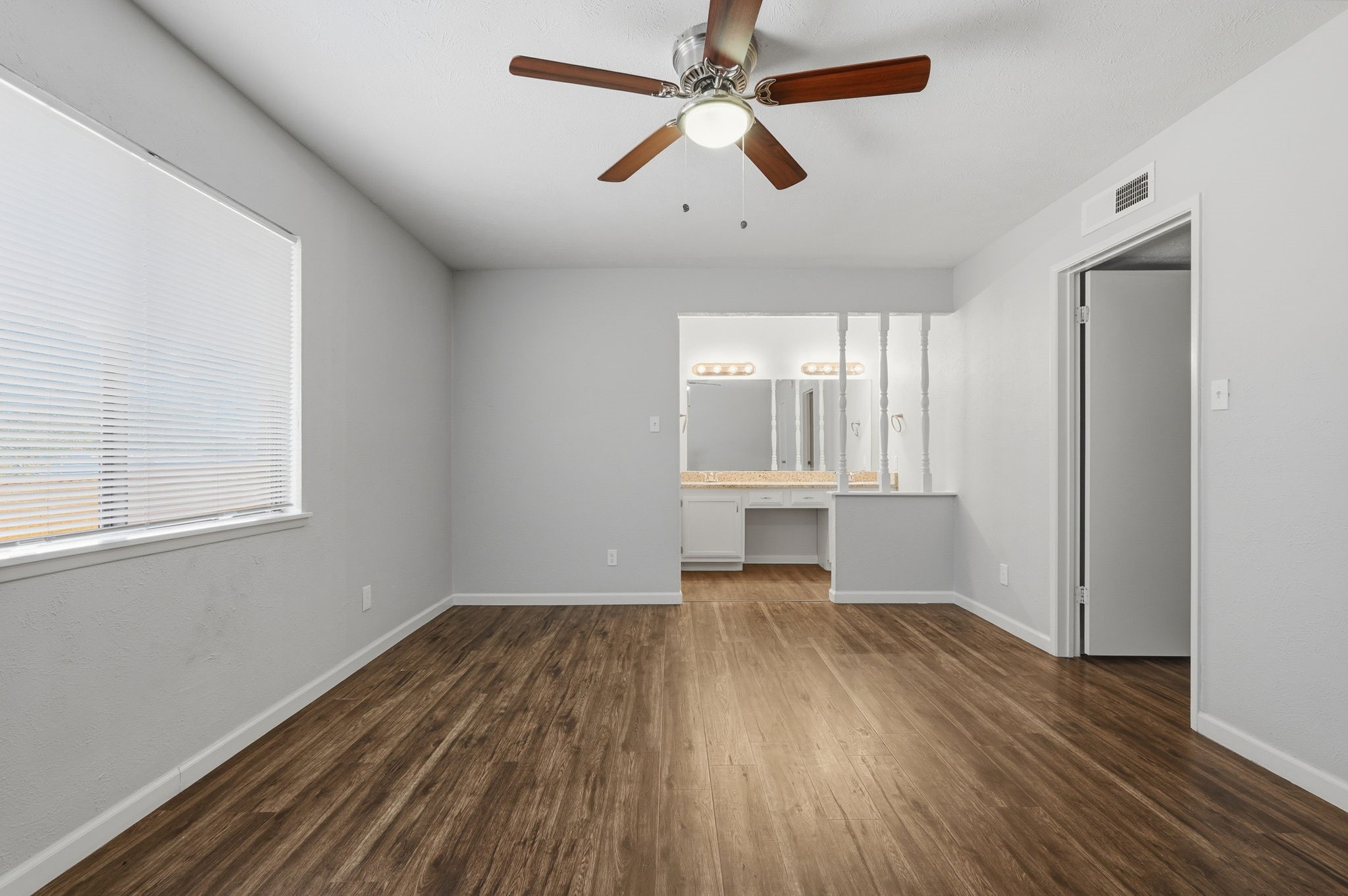 2117 Newbury Drive Arlington TX 76014