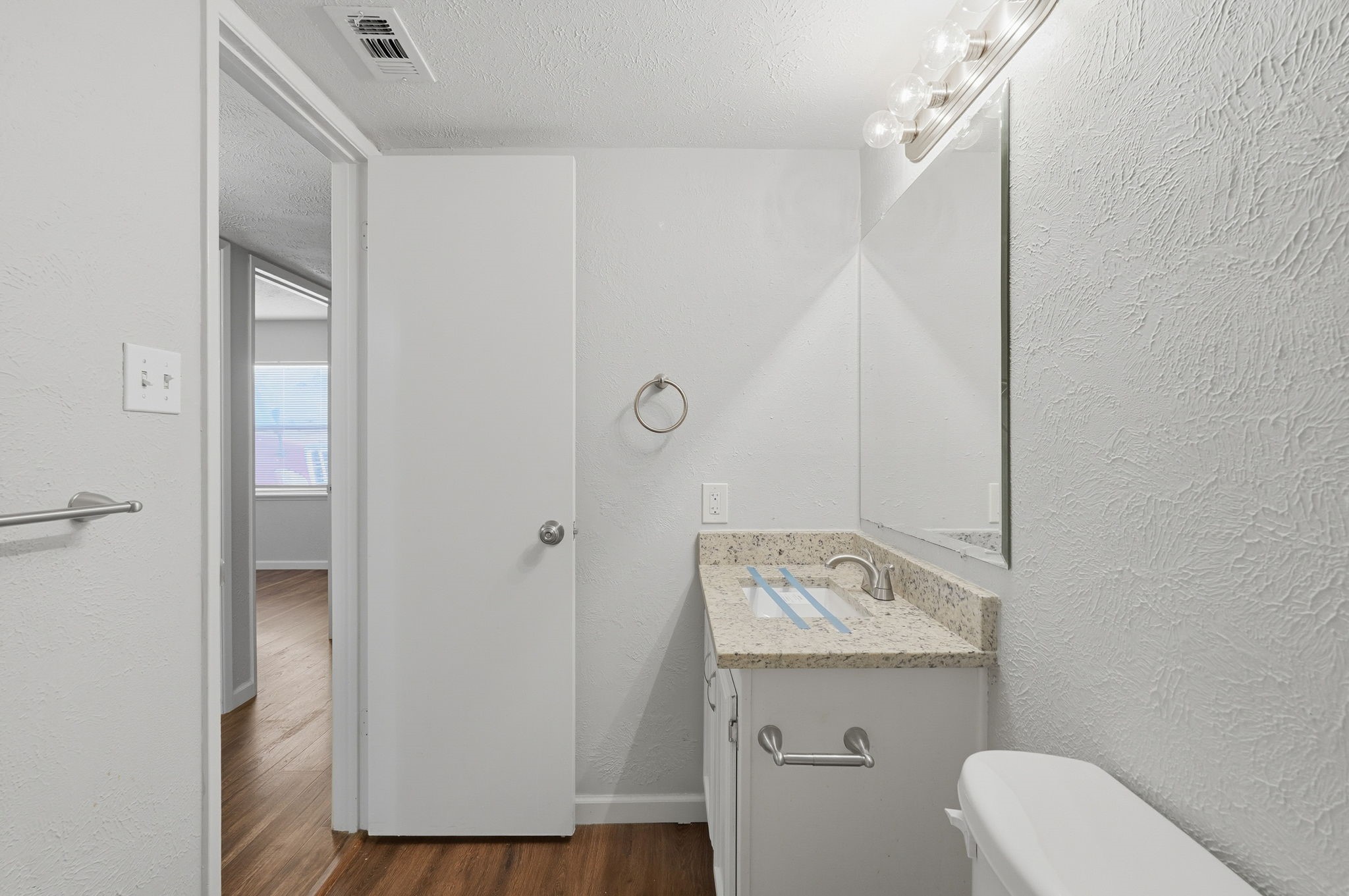 2117 Newbury Drive Arlington TX 76014