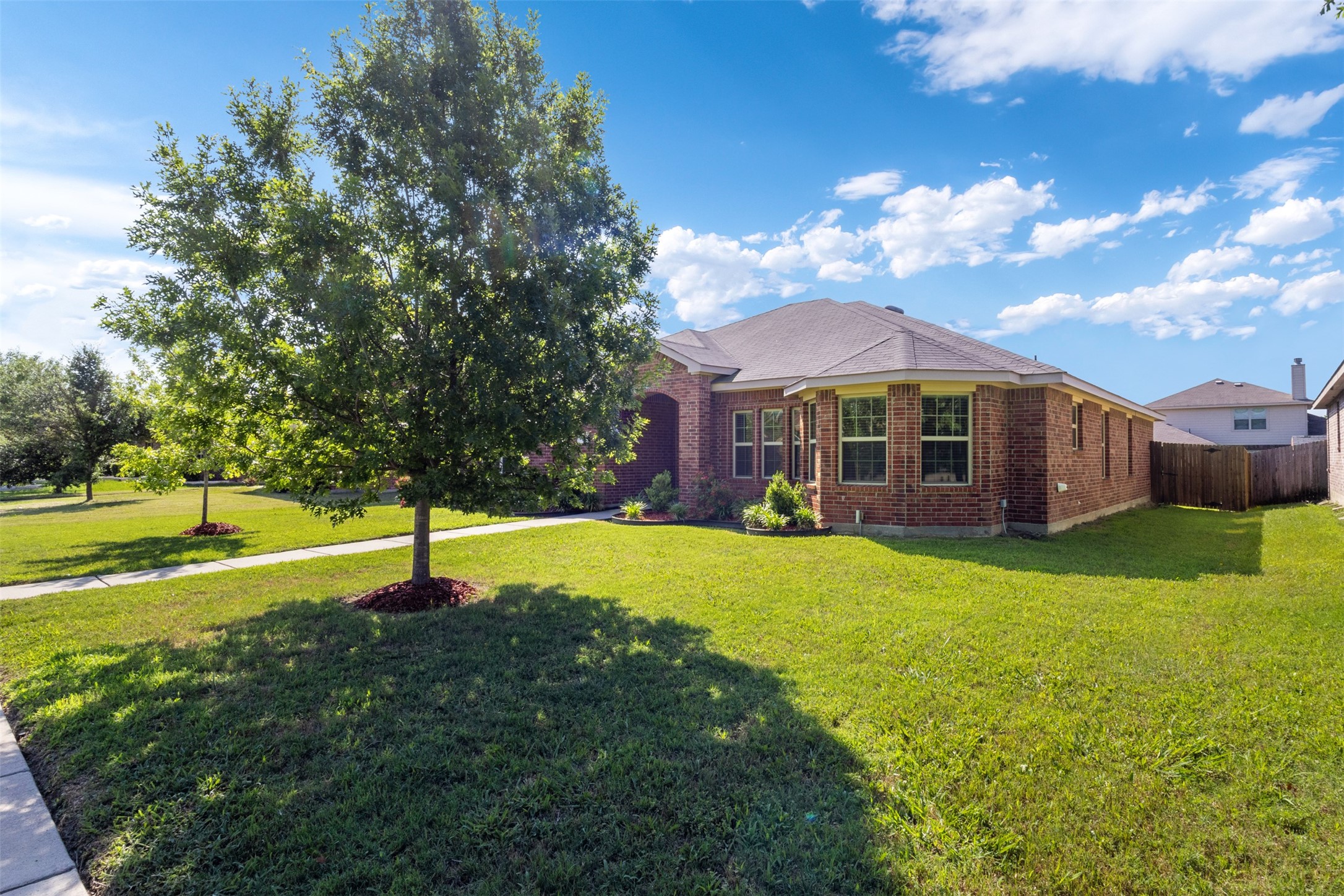 1546 Illinois Avenue Lancaster TX 75134