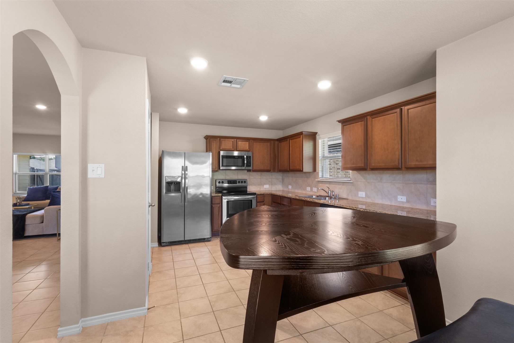 1546 Illinois Avenue Lancaster TX 75134