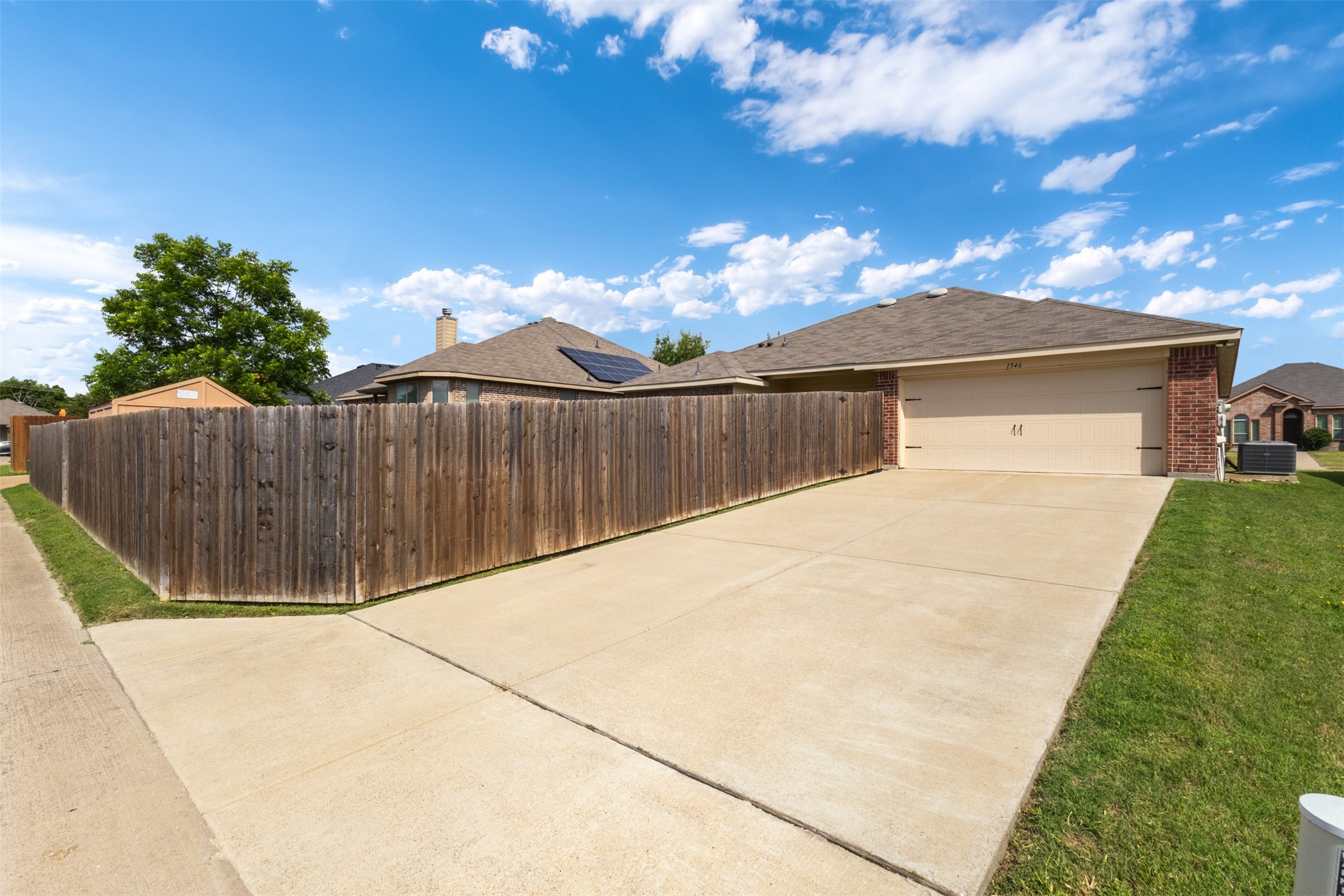 1546 Illinois Avenue Lancaster TX 75134