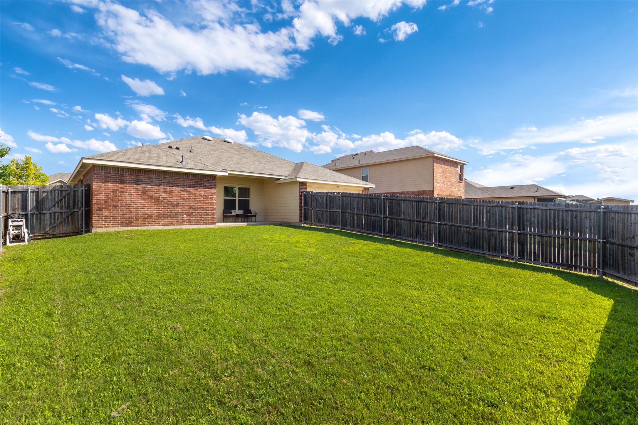 1546 Illinois Avenue Lancaster TX 75134