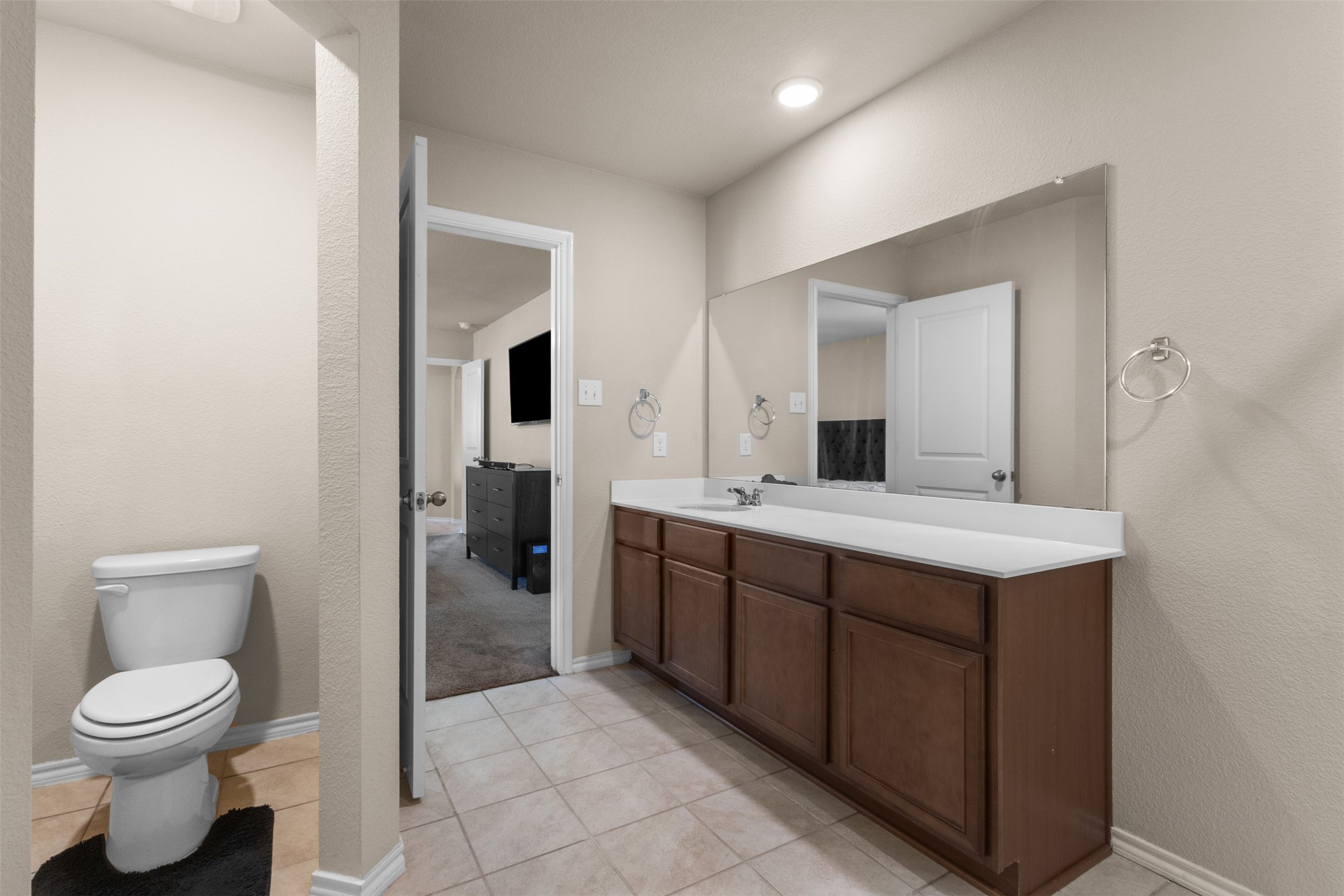 1546 Illinois Avenue Lancaster TX 75134