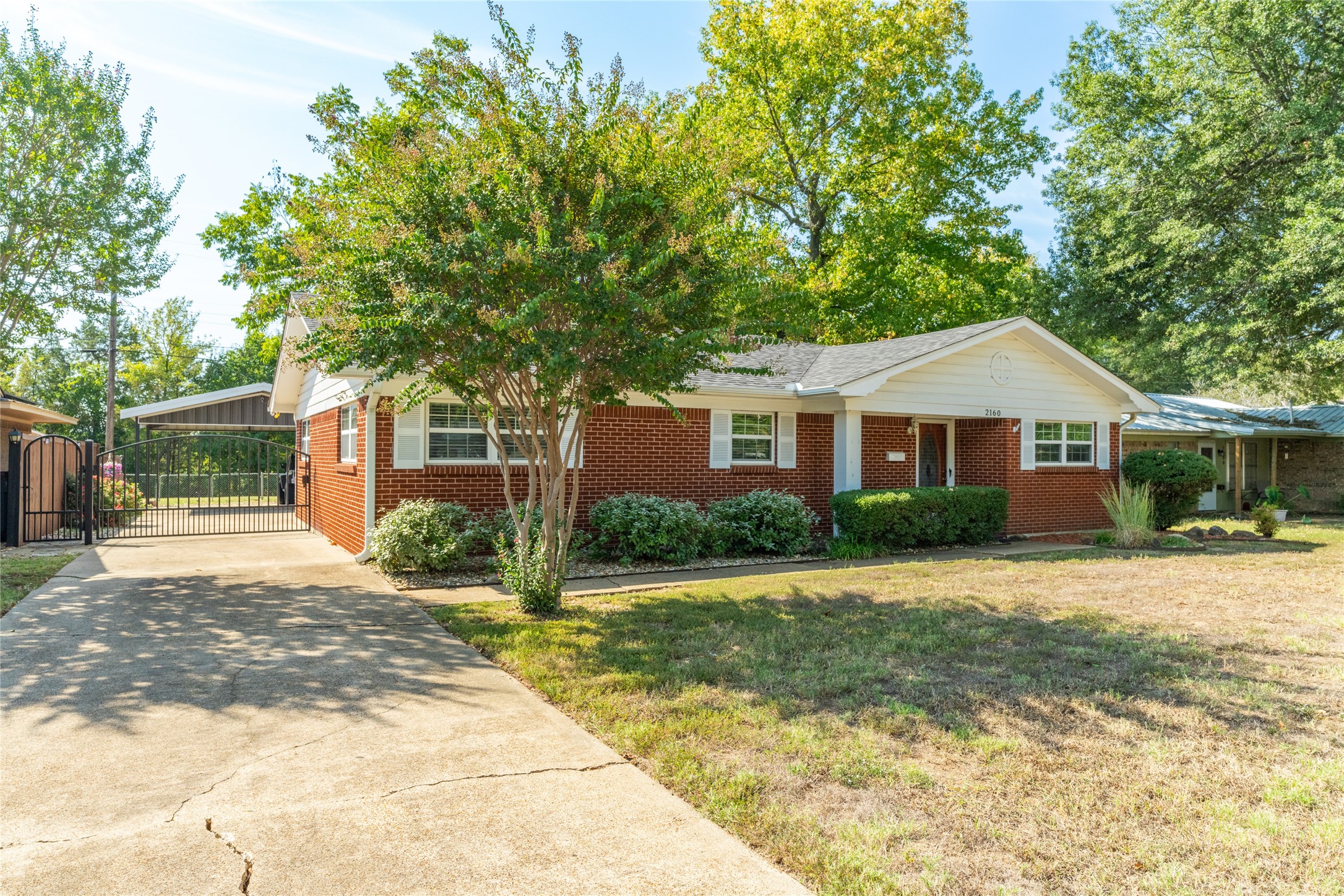 2160 Sycamore Street Paris TX 75460