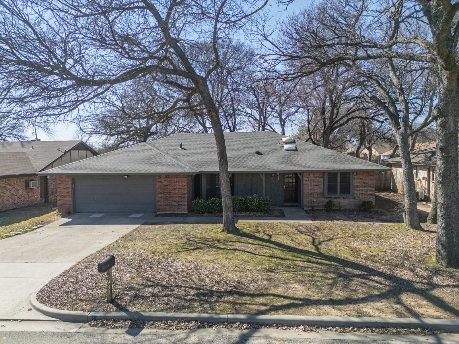 6933 Briardale Drive North Richland Hills TX 76182