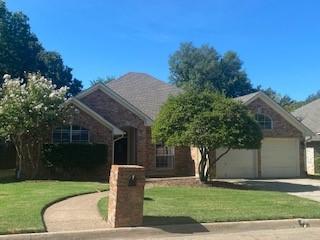 2202 Park Hurst Drive Arlington TX 76001