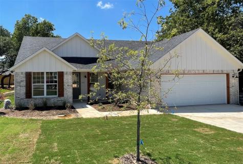 222 Prairie Wind Boulevard Stephenville TX 76401