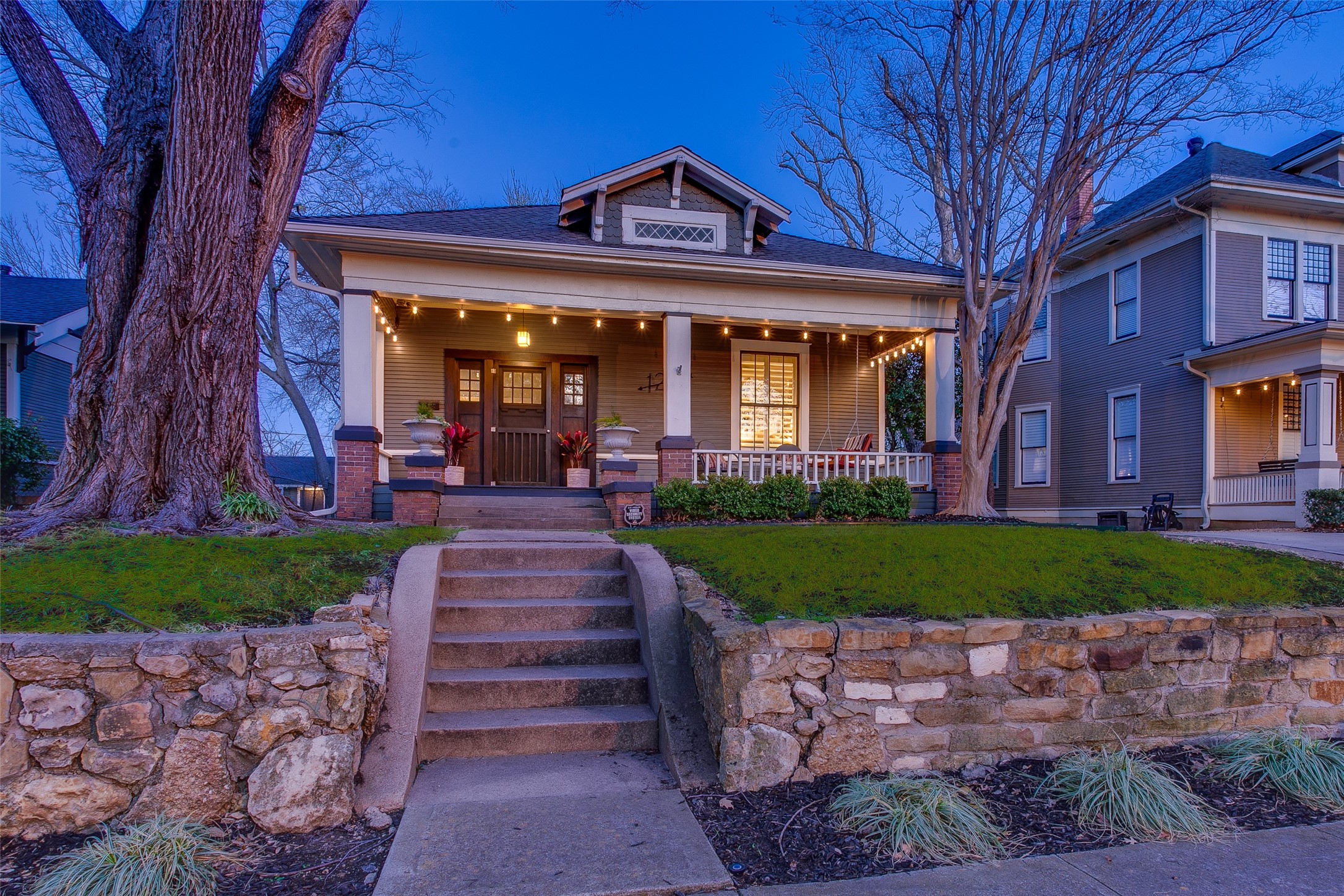 124 N Clinton Avenue Dallas TX 75208