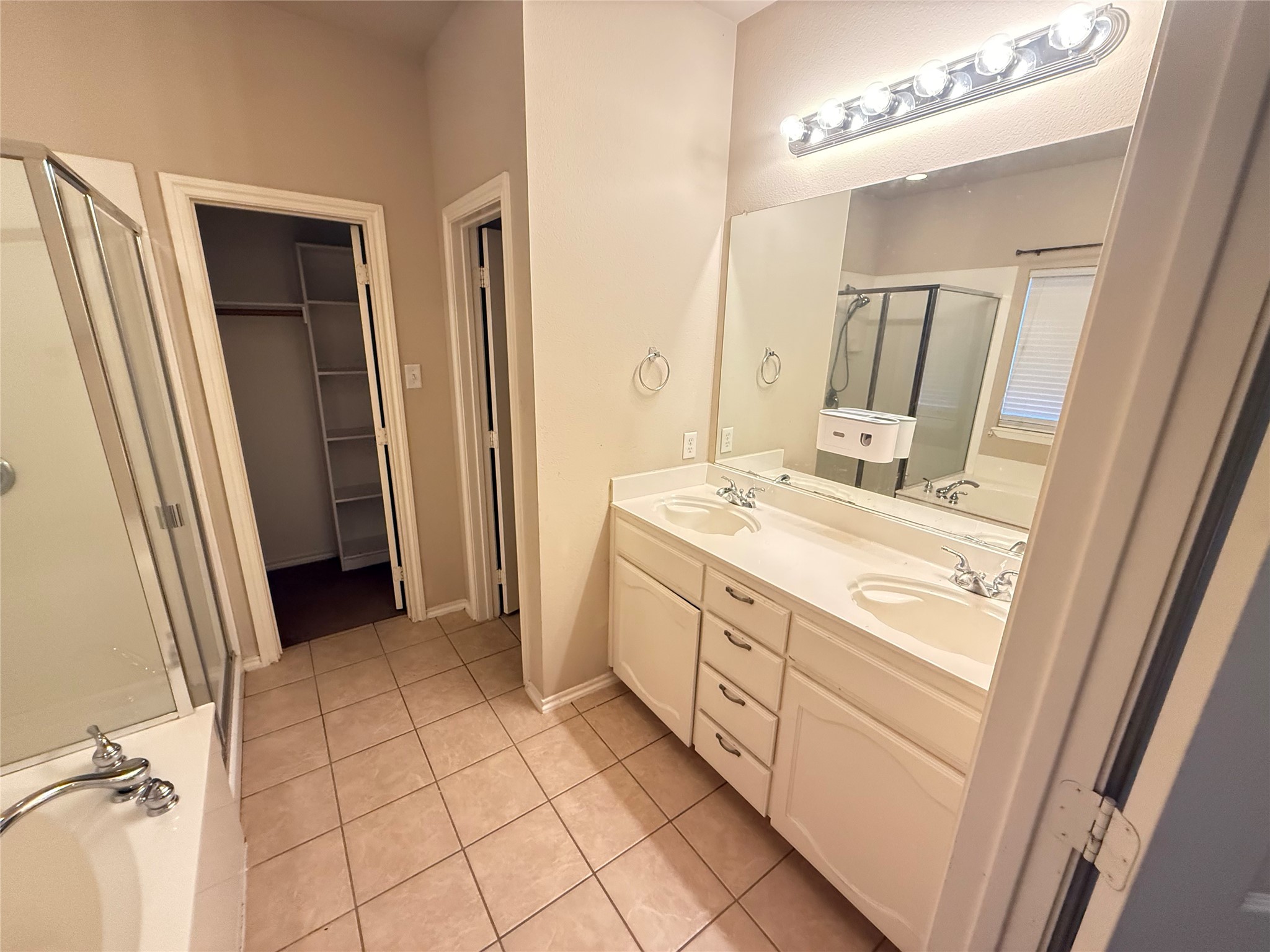 10605 Foothill Drive Fort Worth TX 76131