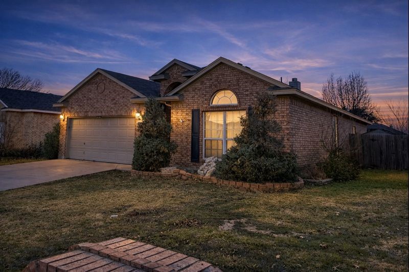 10605 Foothill Drive Fort Worth TX 76131