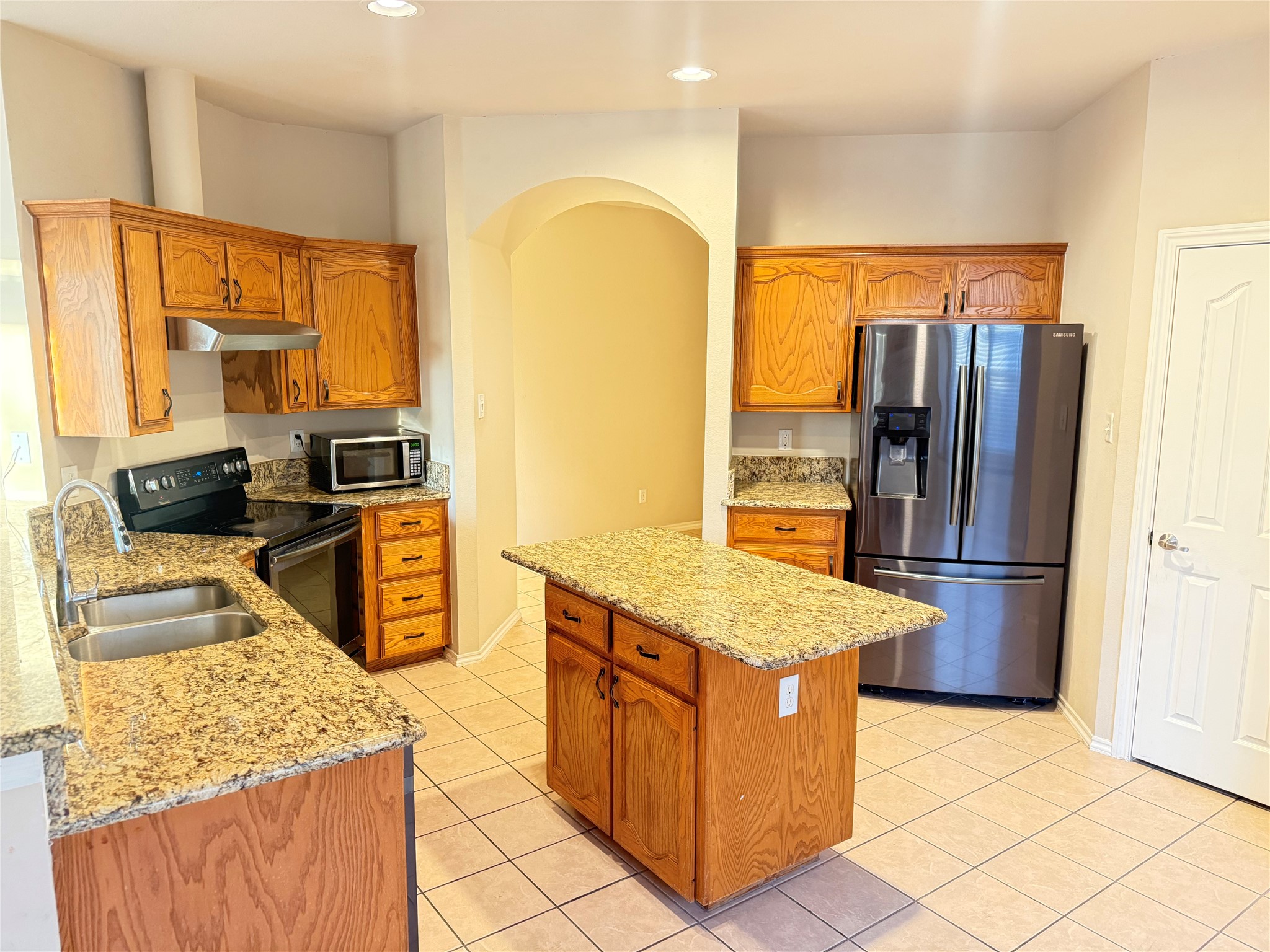 10605 Foothill Drive Fort Worth TX 76131