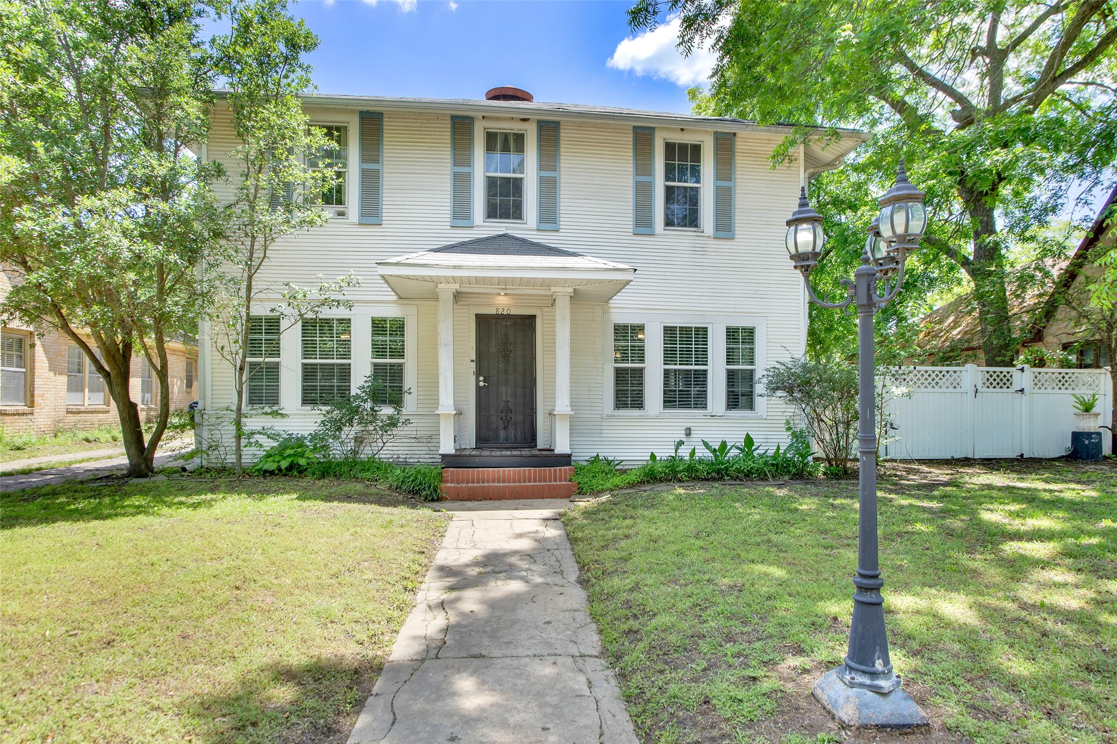 820 W Gandy Street Denison TX 75020