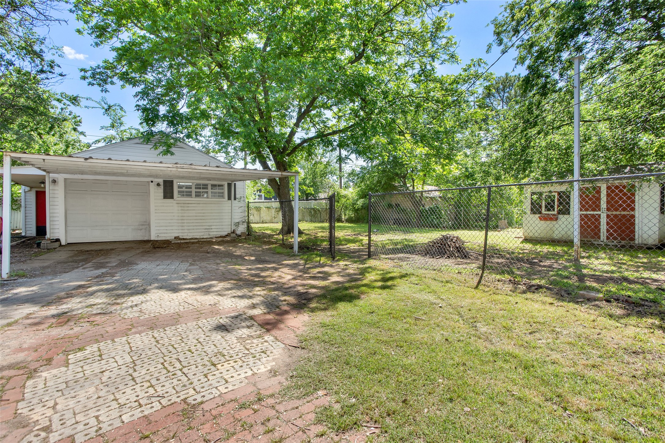 820 W Gandy Street Denison TX 75020