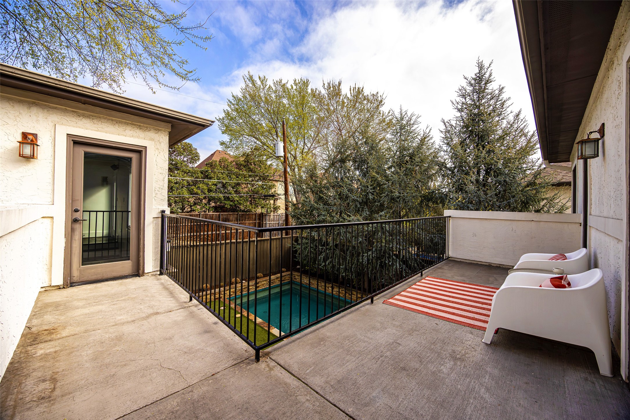 6713 Lake Circle Drive Dallas TX 75214