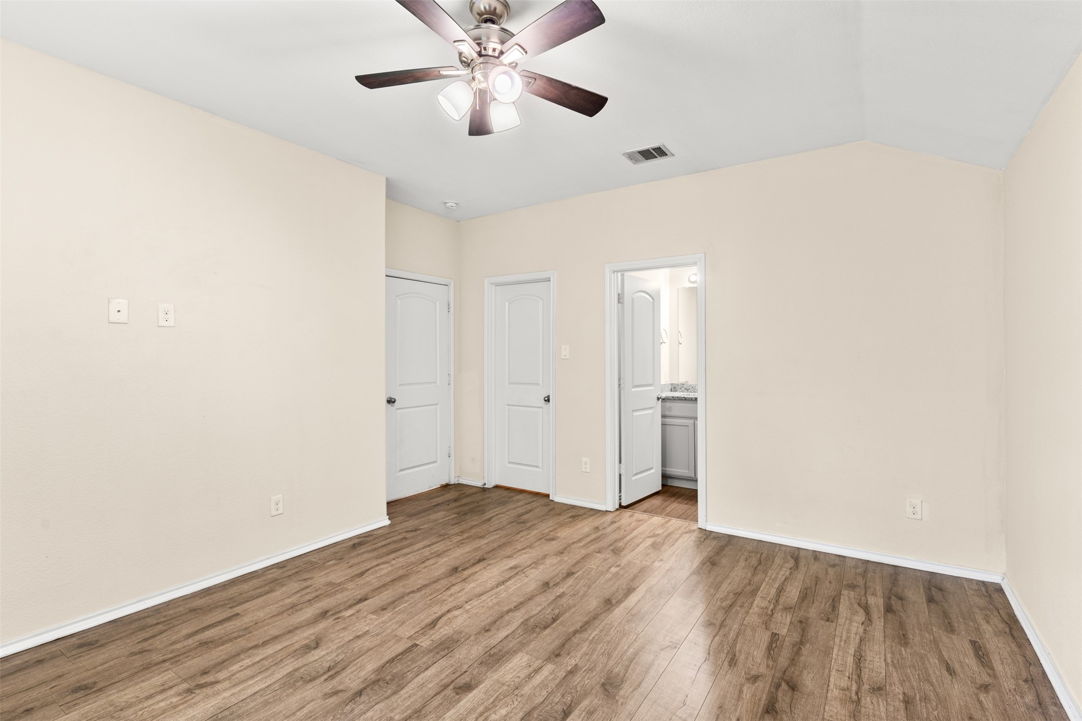 2836 Kilburn Avenue Dallas TX 75216