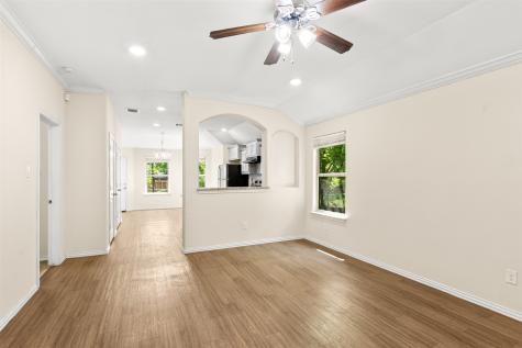 2836 Kilburn Avenue Dallas TX 75216