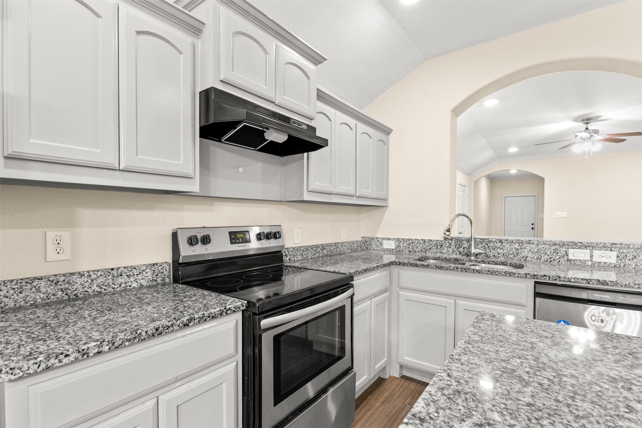 2836 Kilburn Avenue Dallas TX 75216