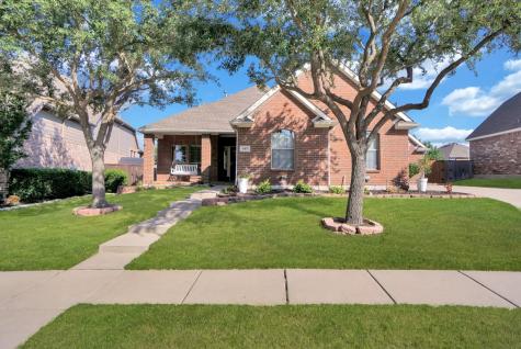 547 Mckinney Trail Fate TX 75087
