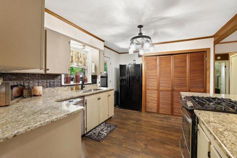 919 S French Avenue Denison TX 75020