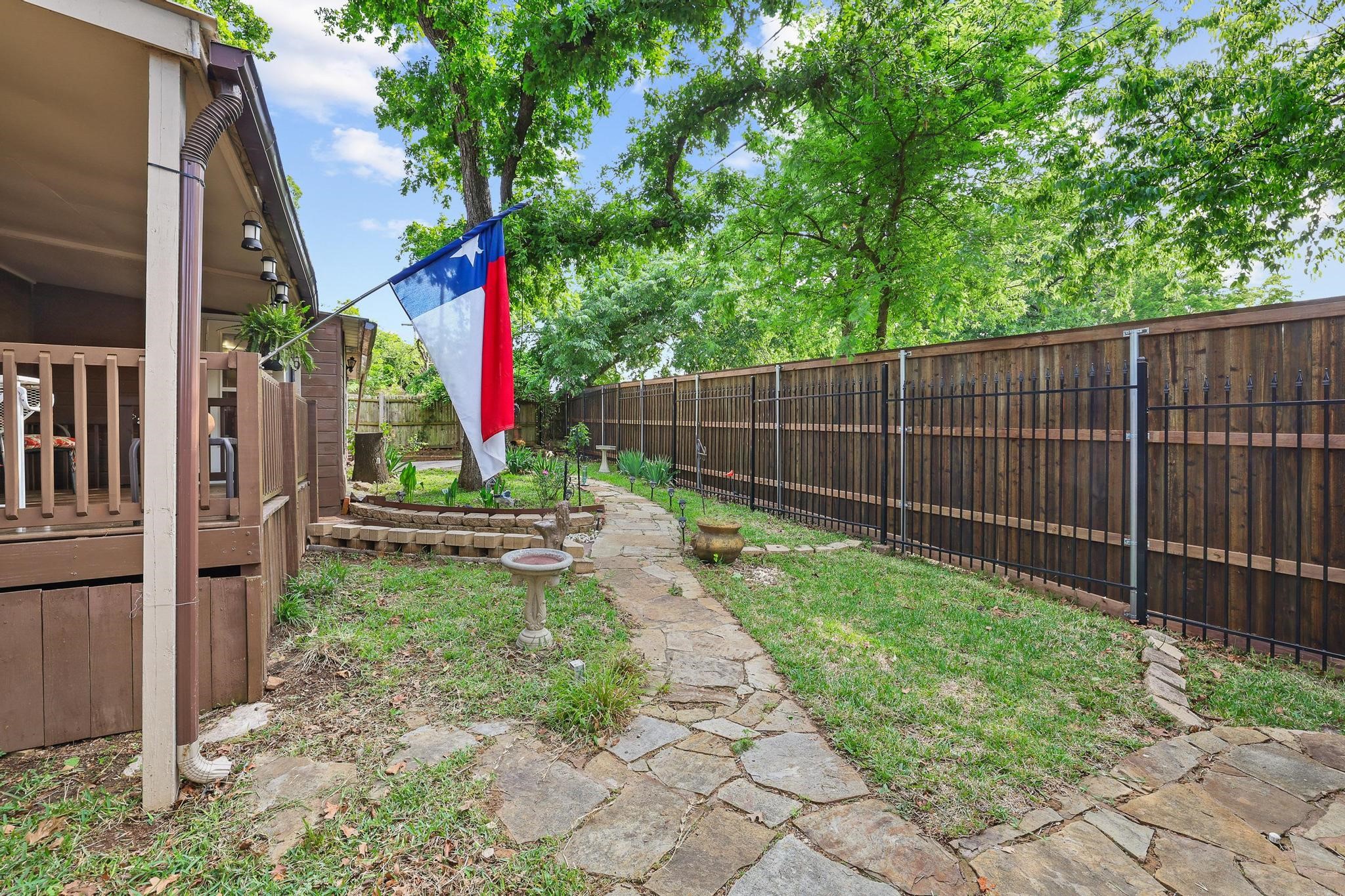 919 S French Avenue Denison TX 75020