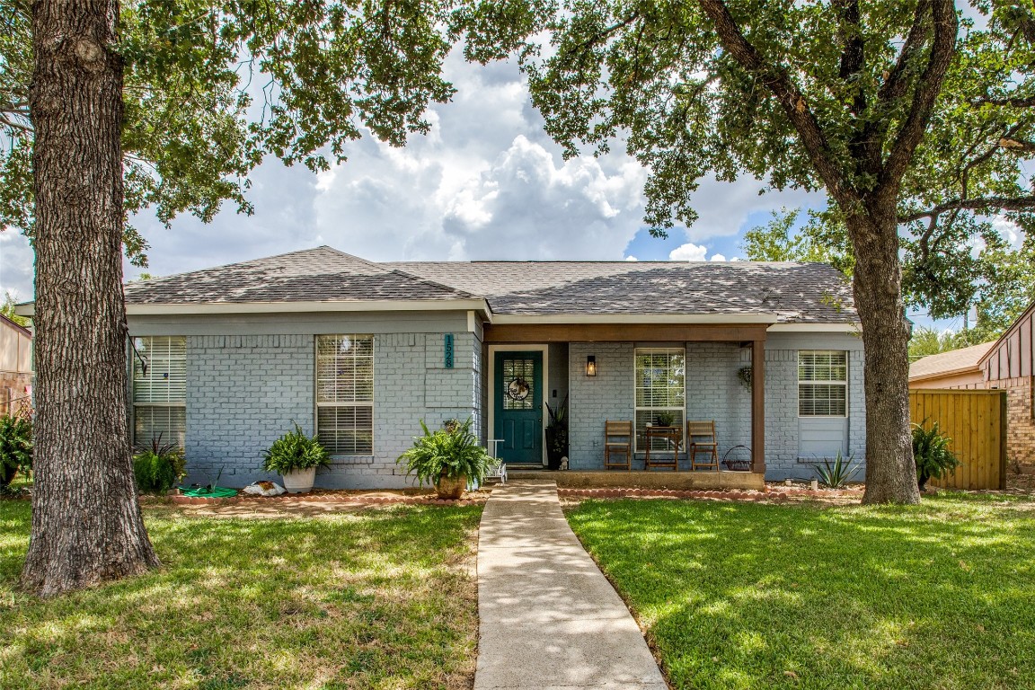 1528 Fox Run Drive Dallas TX 75217