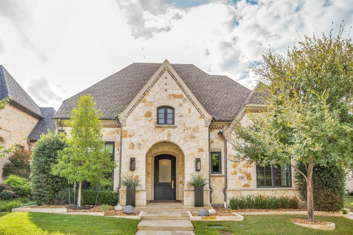 18 Abbey Creek Way Dallas TX 75248