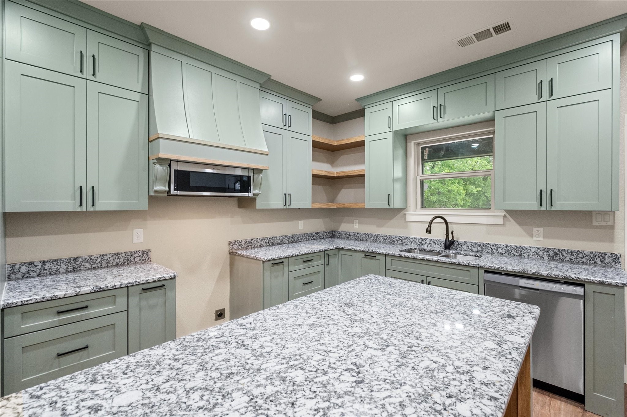 313 E 13th Corsicana TX 75110