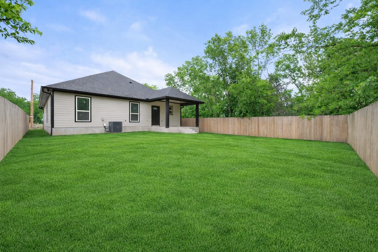 313 E 13th Corsicana TX 75110