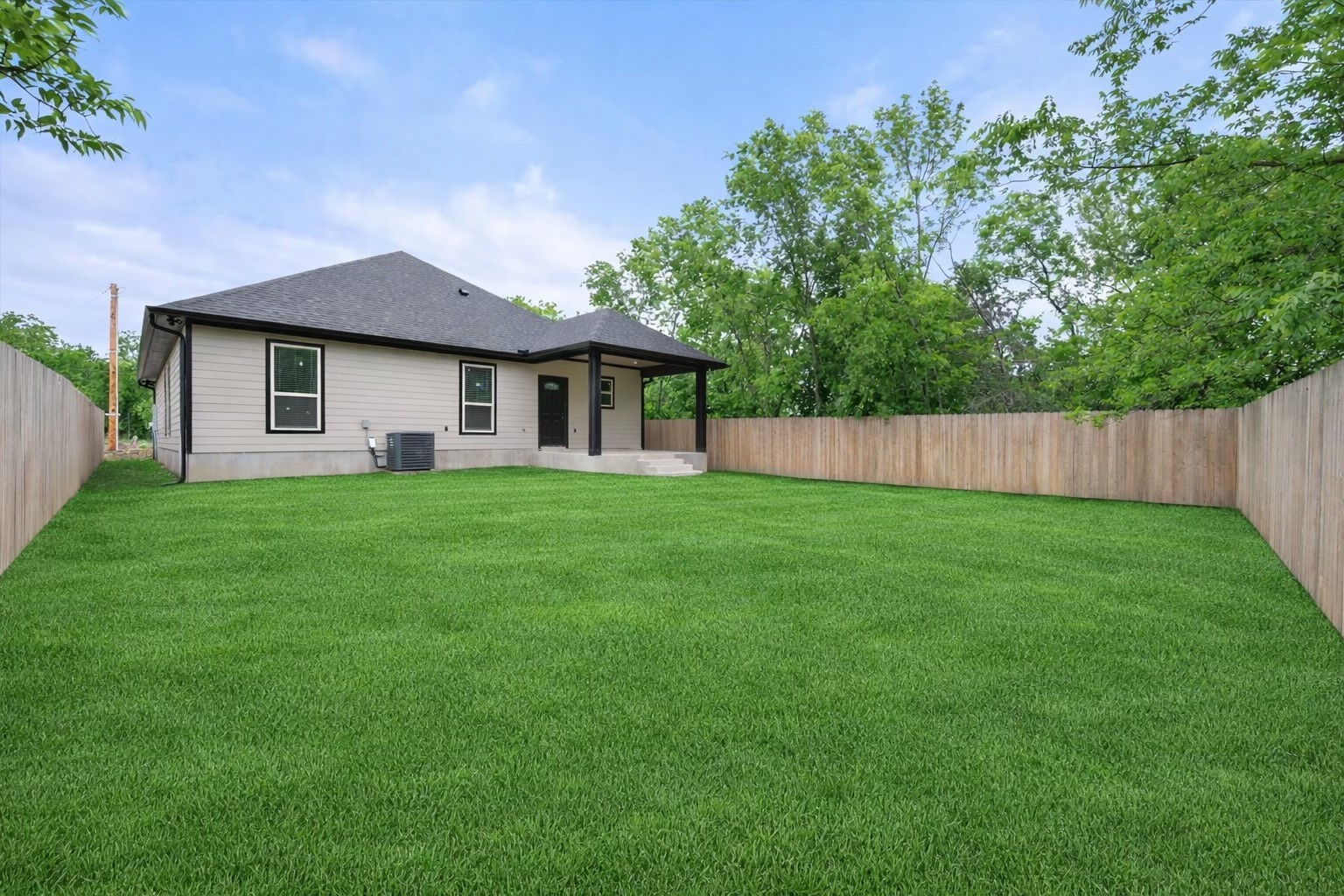 313 E 13th Corsicana TX 75110