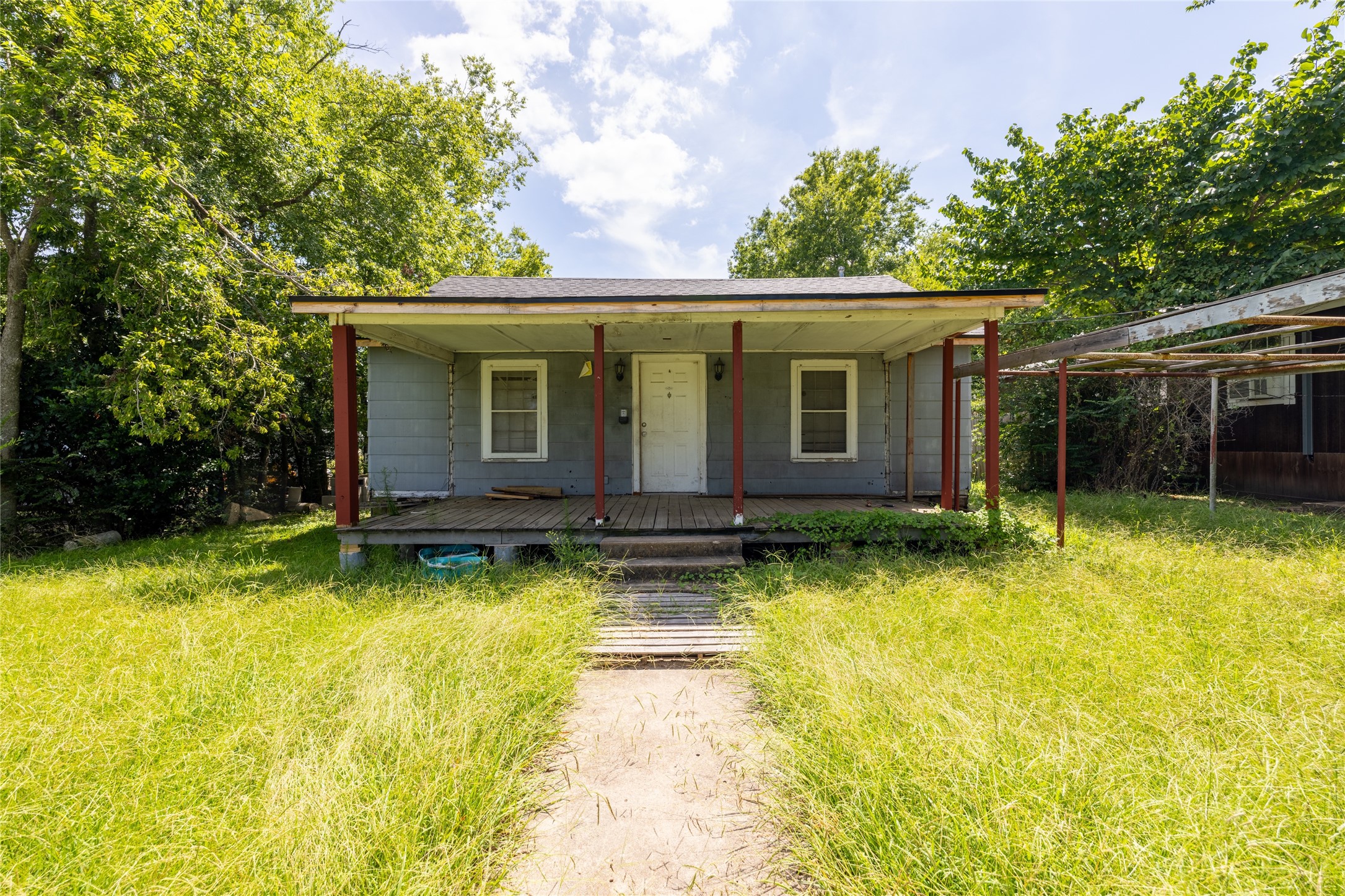 914 W Angeline Street Groesbeck TX 76642