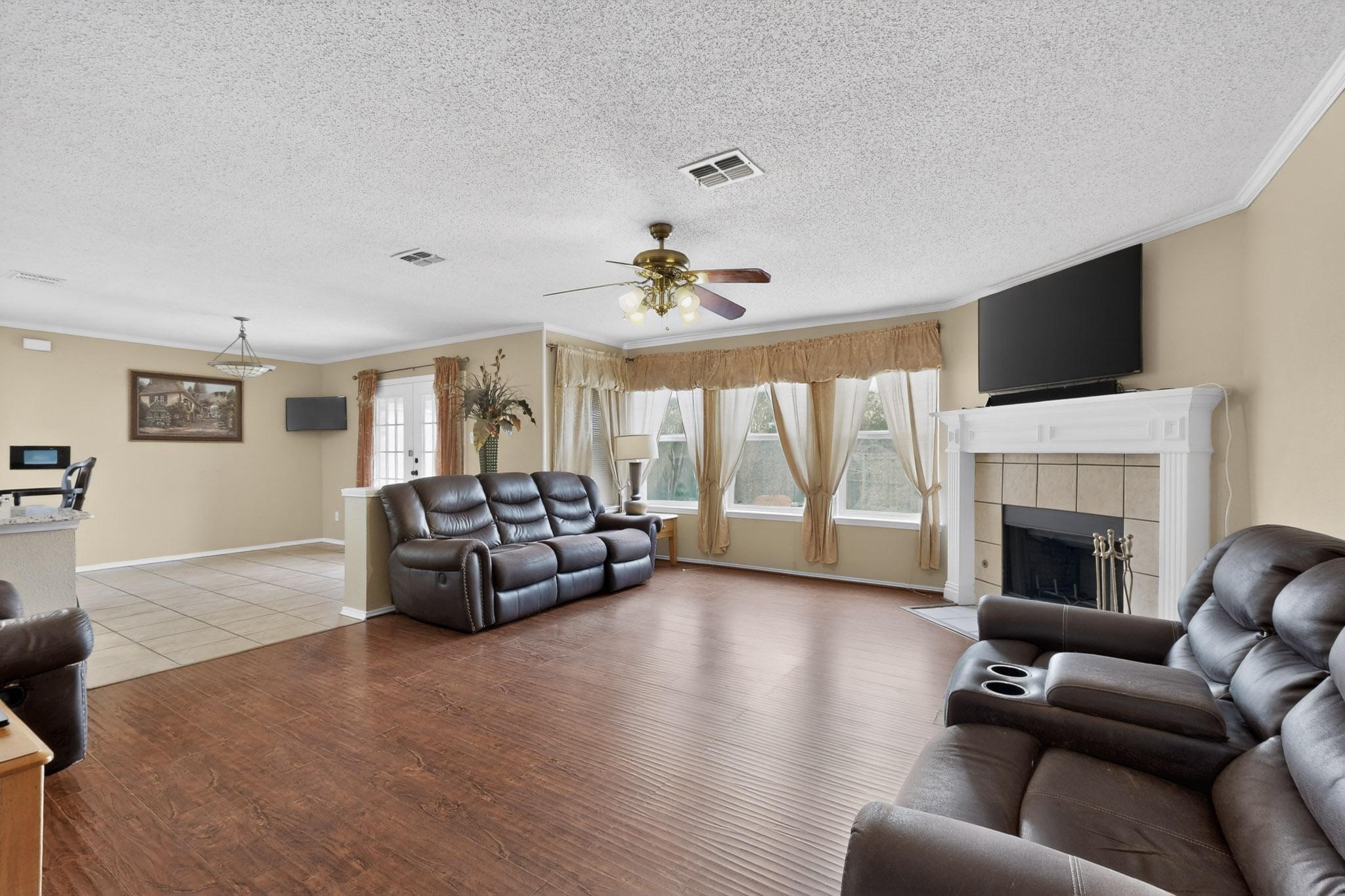 7200 Lake Whitney Drive Arlington TX 76002
