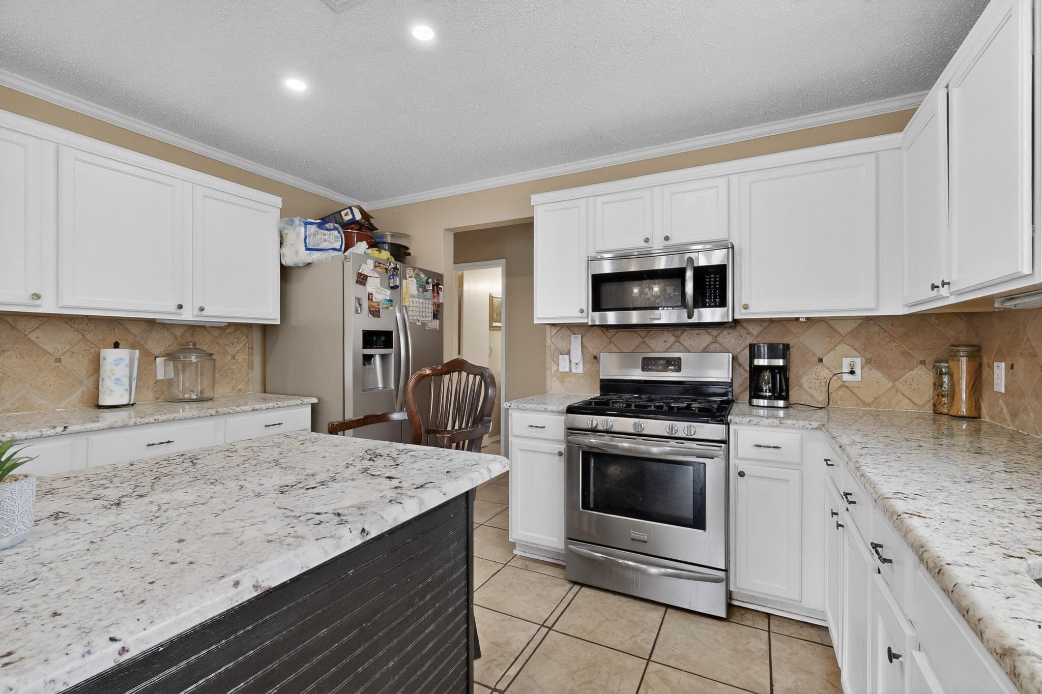 7200 Lake Whitney Drive Arlington TX 76002