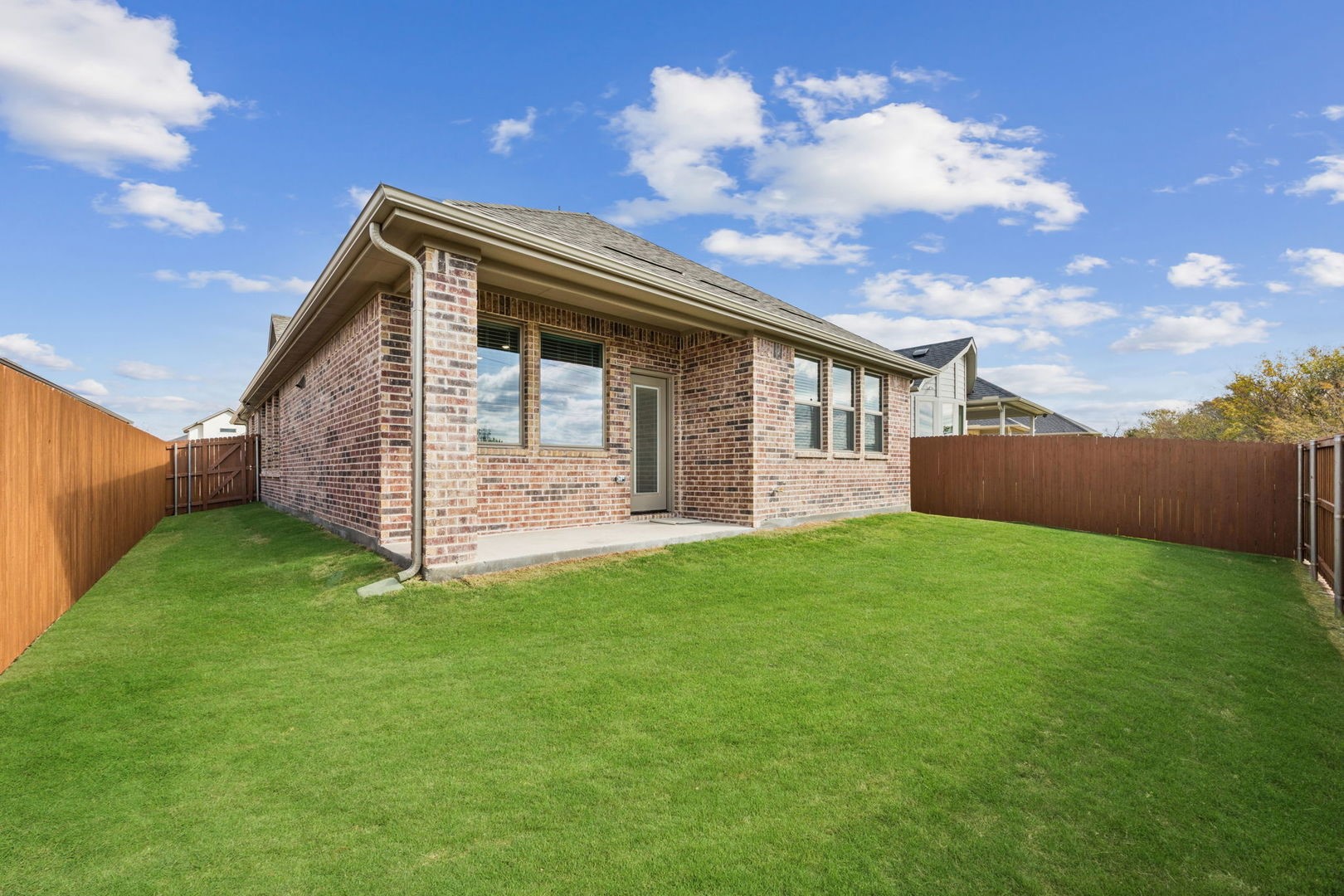 4017 Lakefield Drive Heartland TX 75114