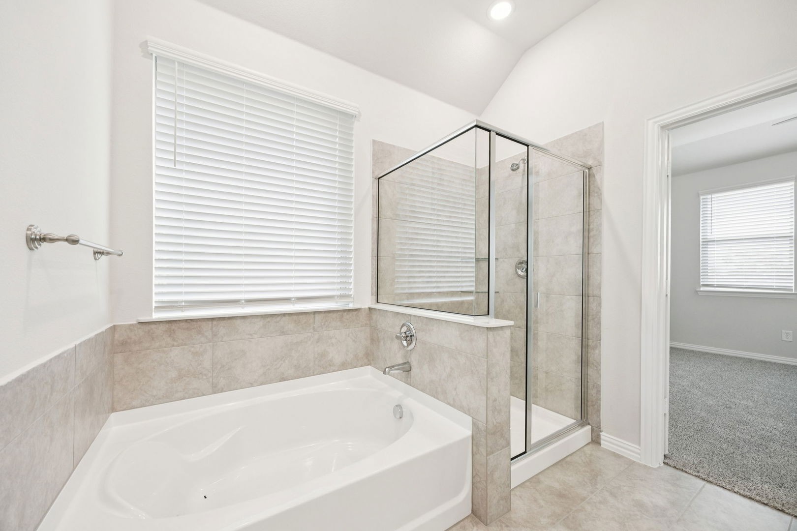 4017 Lakefield Drive Heartland TX 75114