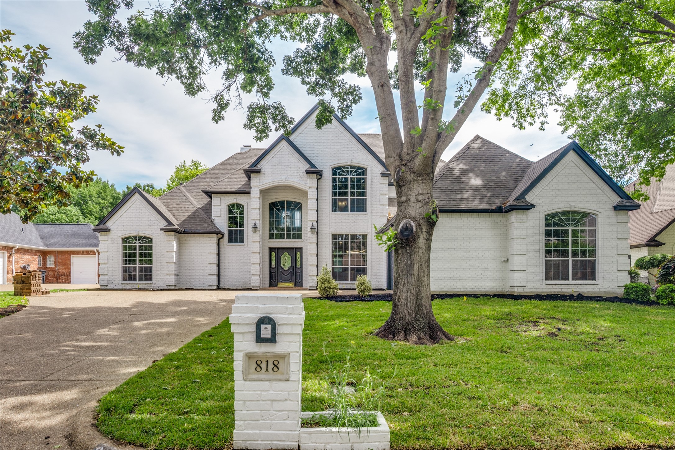 818 Riviera Drive Mansfield TX 76063