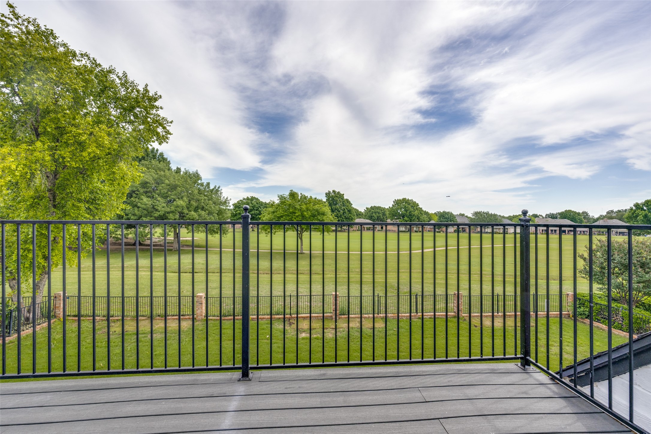 818 Riviera Drive Mansfield TX 76063
